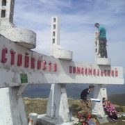 памятник «Стойкости комсомольской» (г. Семашхо)